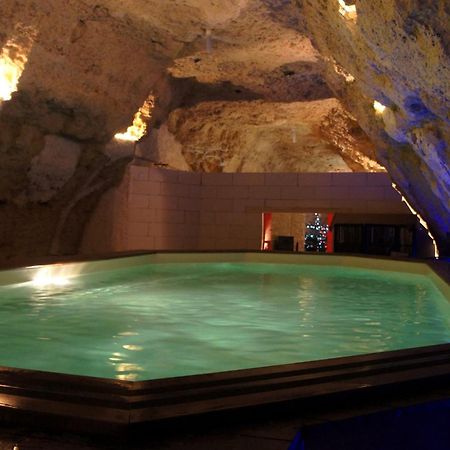Chambres D'Hotes Troglodytes Le Clos De L'Hermitage 阿姆博斯 外观 照片