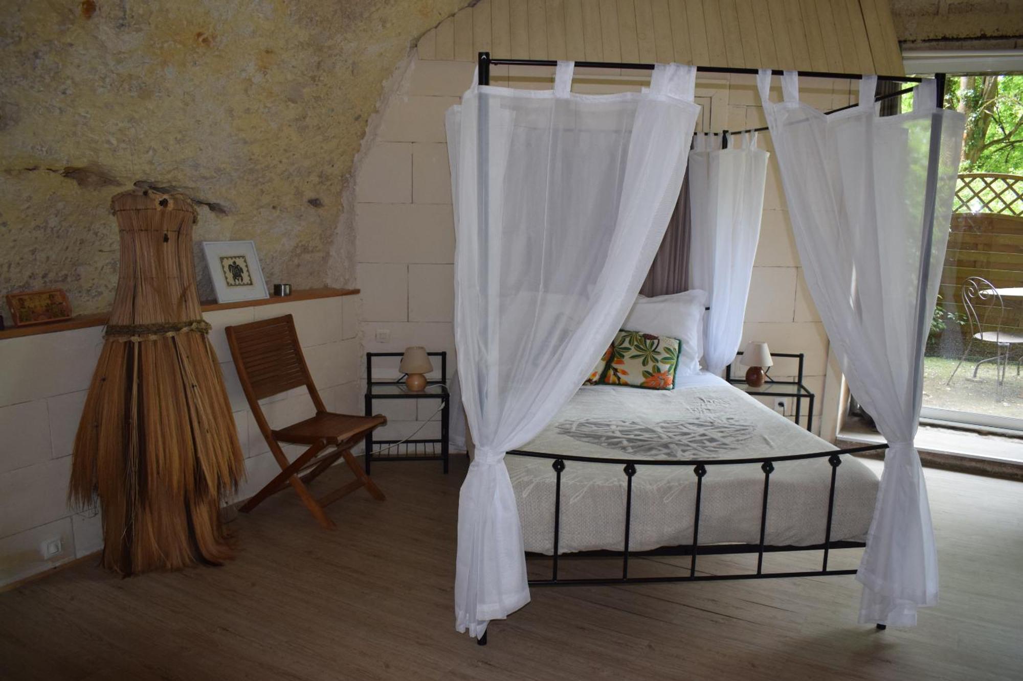 Chambres D'Hotes Troglodytes Le Clos De L'Hermitage 阿姆博斯 客房 照片