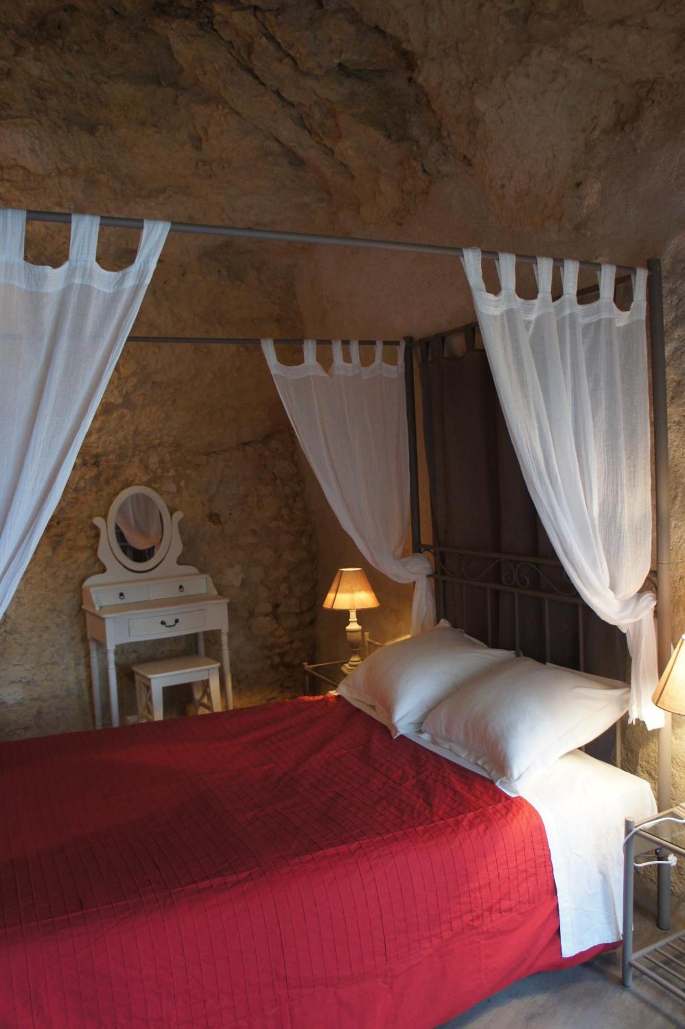 Chambres D'Hotes Troglodytes Le Clos De L'Hermitage 阿姆博斯 客房 照片