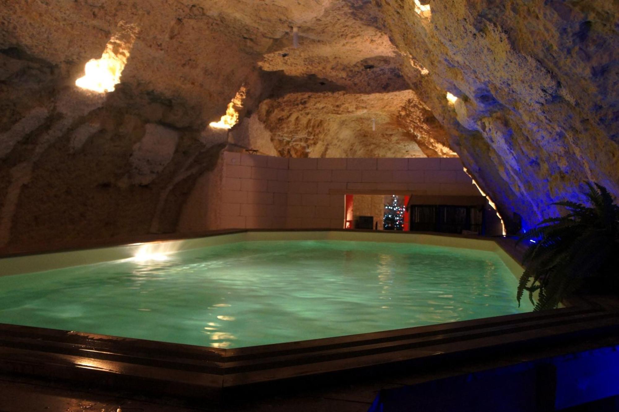Chambres D'Hotes Troglodytes Le Clos De L'Hermitage 阿姆博斯 外观 照片